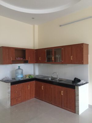 Tủ bếp nhôm kính mới 2025