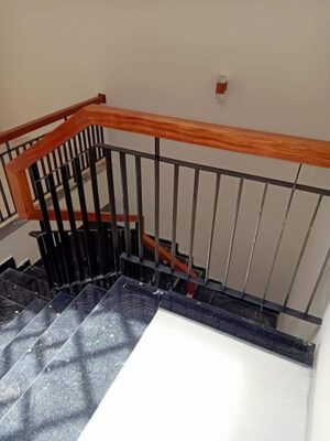 lan can ban công sắt uy tín đà nẵng